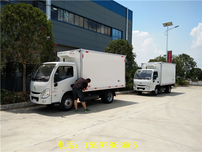 躍進小福星冷藏車.jpg