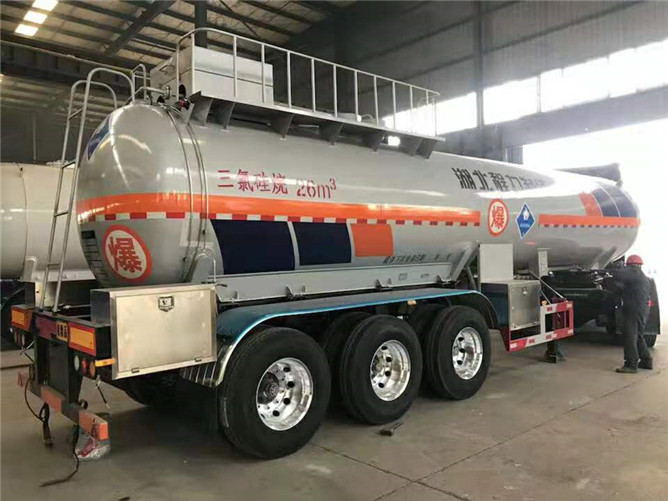 三氯硅烷運(yùn)輸車.jpg