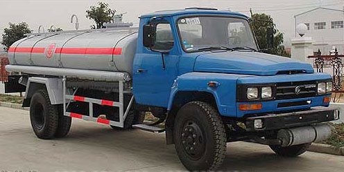 東風尖頭化工液體運輸車 